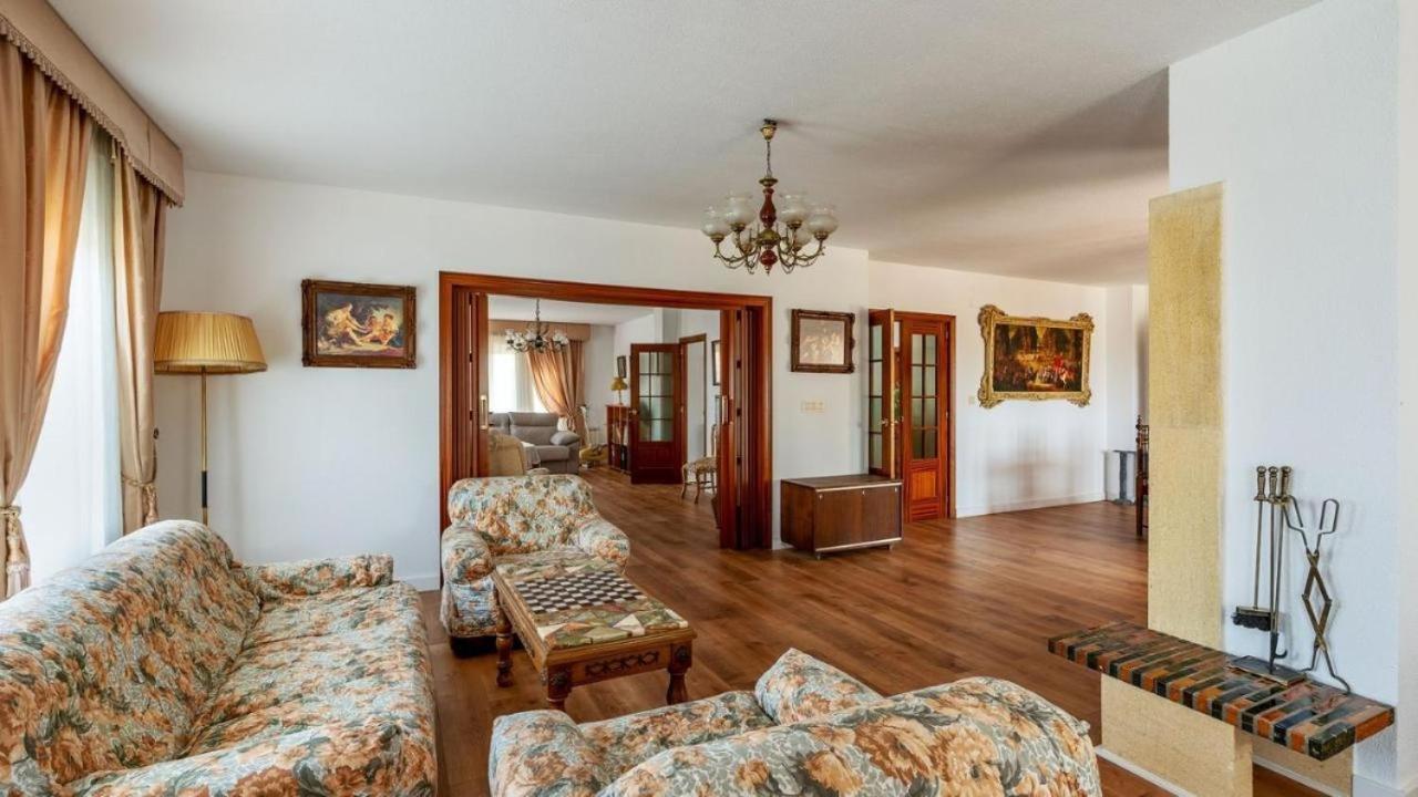 Villa De La Acacia Gojar エクステリア 写真